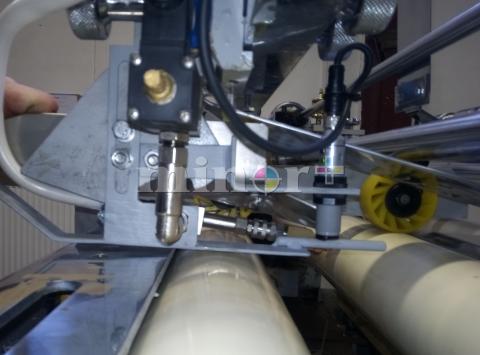 RG-24 (ragasztógép) V-M-W pneumatikus ragasztó rendszerrel RG-24_with_V.M,W_contact/nozzle_gluing_system_1