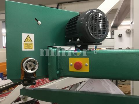 TG-18 S új karos tűzőgép 5-7 rétegű hullámlemez tűzésére